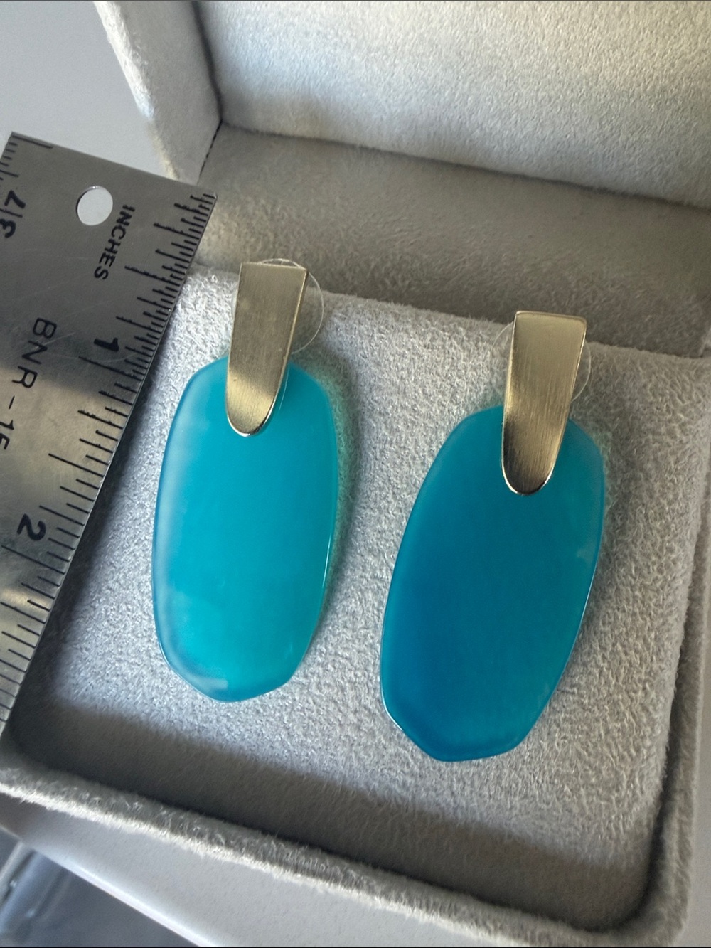 Kendra Scott Teal Blue Drop Resin Earrings with Gold-Tone Accents - Picture 3 of 3